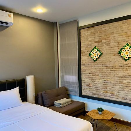 Hotel Baan Fran Sim Da Strand Bang Tao Exterior foto